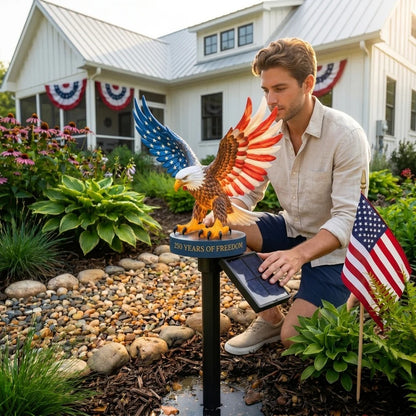 🦅 America 250th Anniversary Solar Eagle Garden Light – A Glowing Tribute to American Freedom